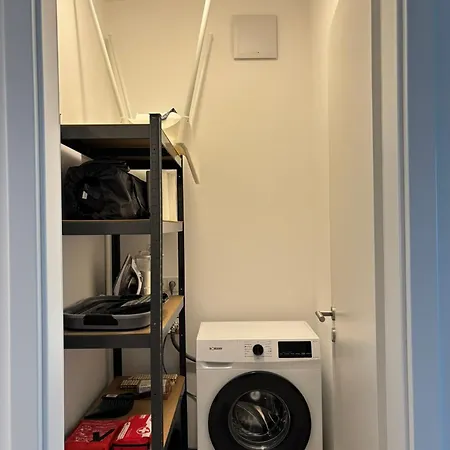 Luxurioeses 4-zimmer-apt Im Boutique-stil I Top-lage I Familienfreundlich I Balkon I Kueche I Netflix I Kostenloser Parkplatz I 105 M2 Appartement *