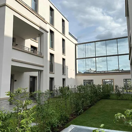 Luxurioeses 4-zimmer-apt Im Boutique-stil I Top-lage I Familienfreundlich I Balkon I Kueche I Netflix I Kostenloser Parkplatz I 105 M2 Appartement Eltville am Rhein