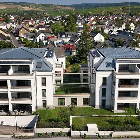 Luxurioeses 4-zimmer-apt Im Boutique-stil I Top-lage I Familienfreundlich I Balkon I Kueche I Netflix I Kostenloser Parkplatz I 105 M2 Appartement *